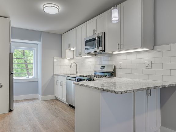 5th image of 250 Suydam Ave #4A