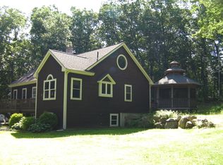 29 Old Pelham Rd, Belchertown, MA 01007