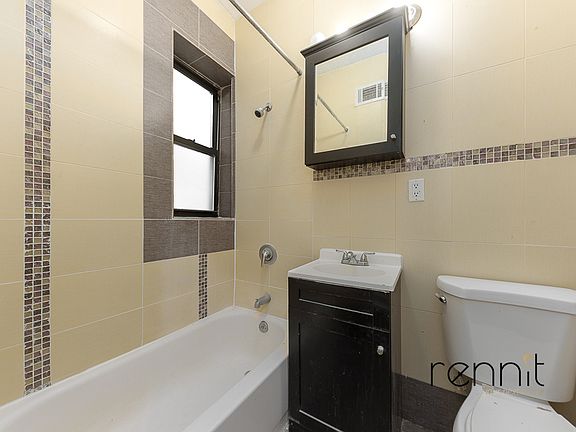 4th image of 817 Saint Johns Pl APT 3F