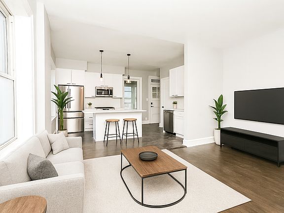 5th image of 2208 N Talman Ave APT 3