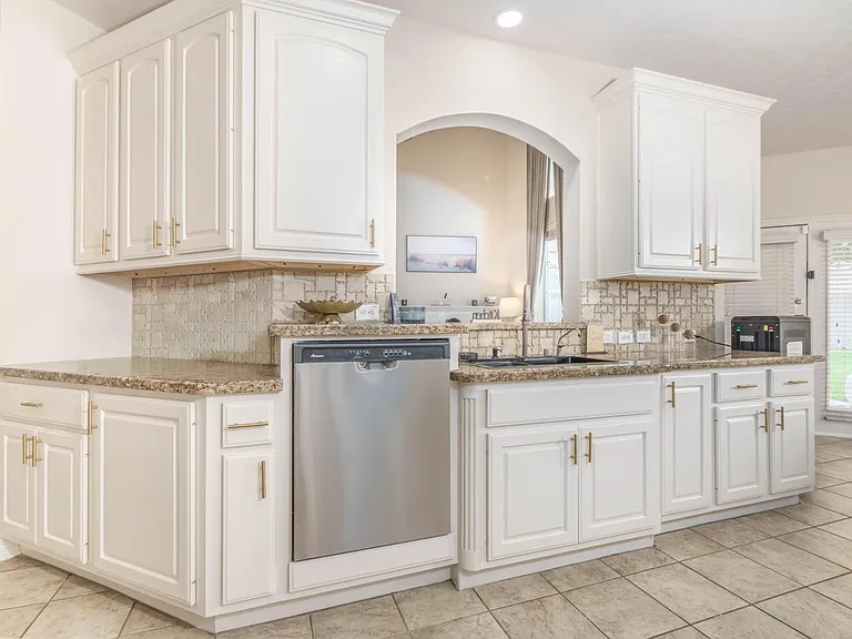 6515 Costa Sienna Ln — Photo 33