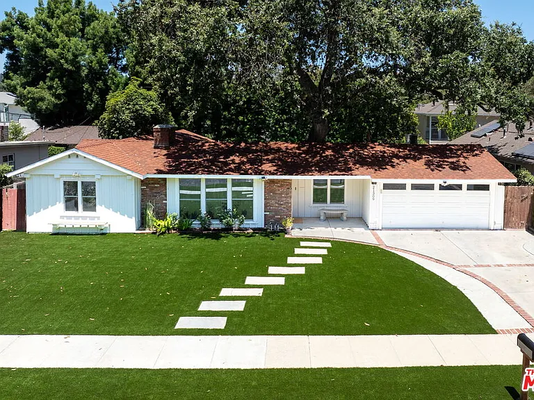 21309 Ibanez Ave — Photo 1