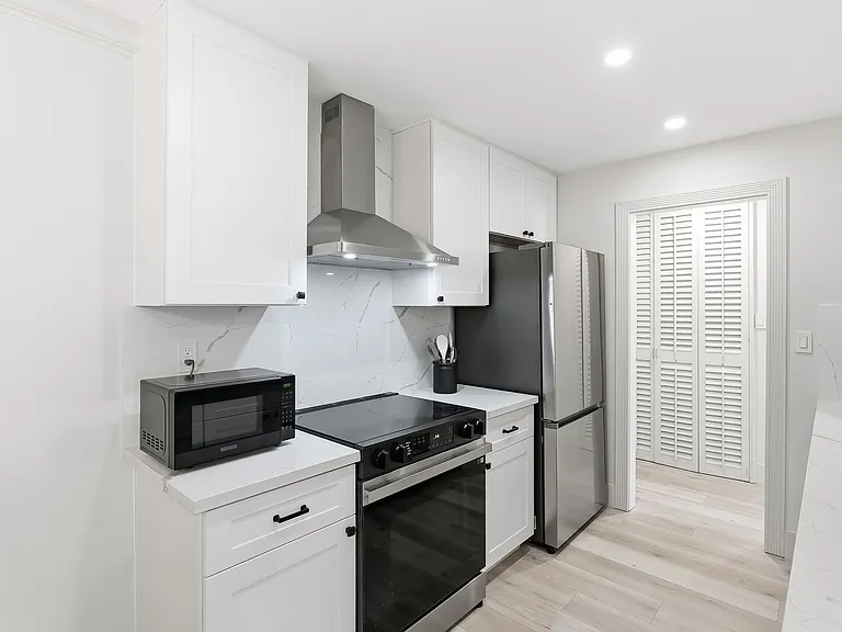 19 Claremont Ave #5 — Photo 9