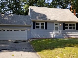41 Skyline Dr, Uncasville, CT 06382