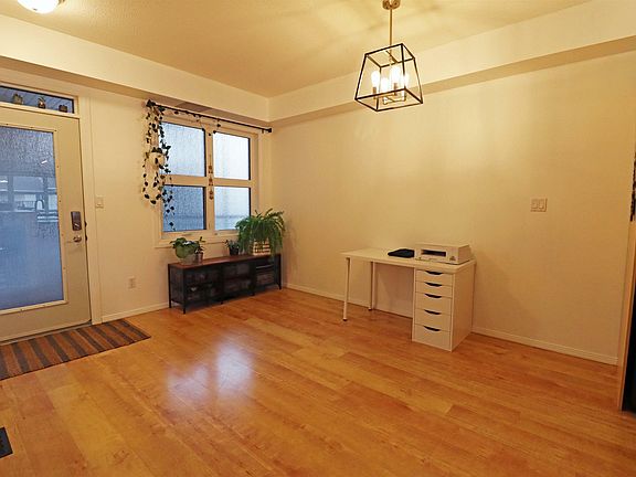 5th image of 11933 106th Ave NW #307