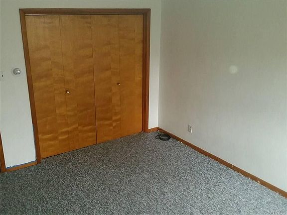 5th image of 288 Curtiss St