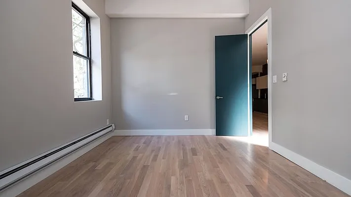 Rented by Nooklyn NYC LLC | media 109