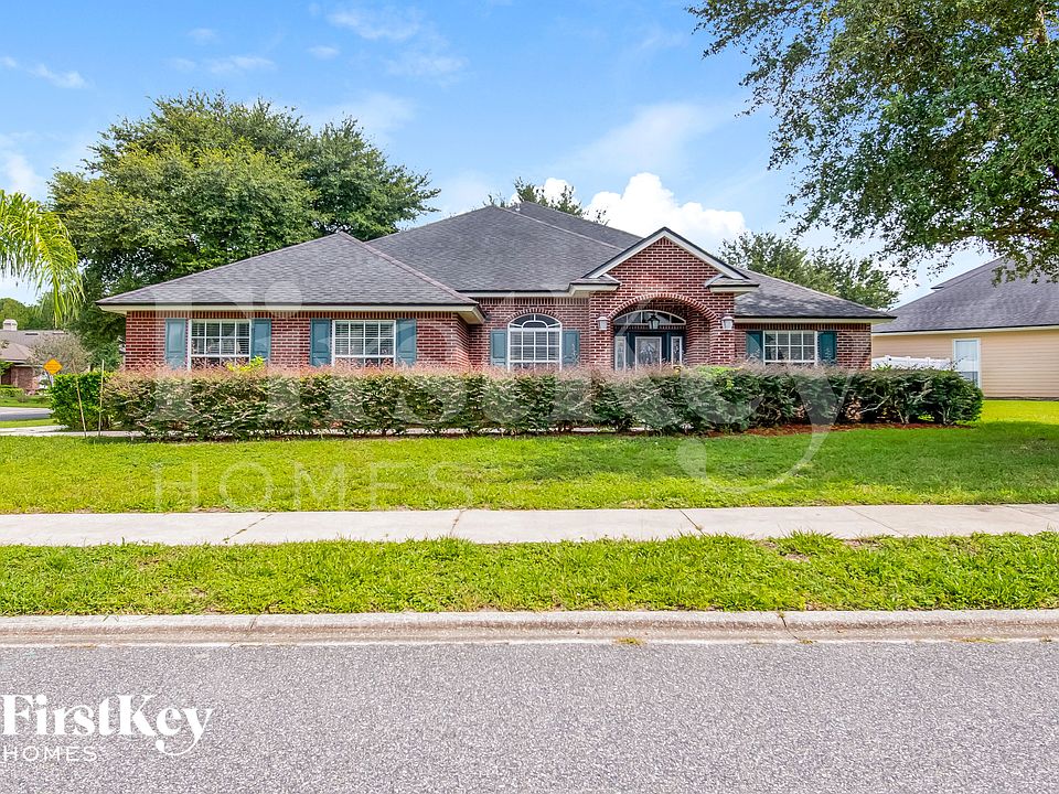 1st image of 677 Chestwood Chase Dr