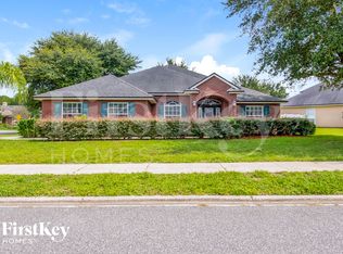 677 Chestwood Chase Dr, Orange Park, FL 32065