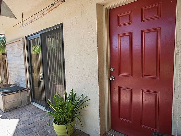 5th image of 3783 Victoria Dr