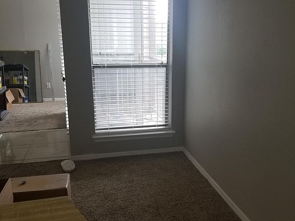 5th image of 3125 Sondra Dr APT F302