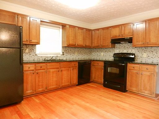 4th image of 3150 Stone Oak Dr