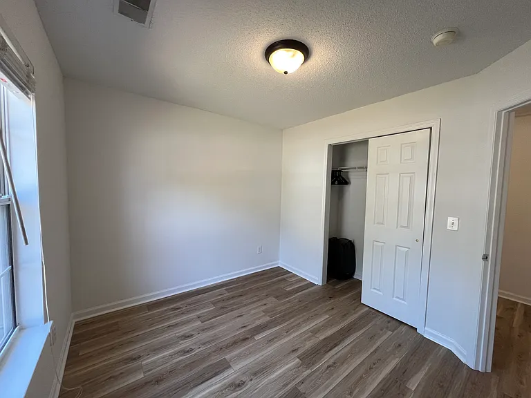 5343 Tidewater Dr — Photo 10