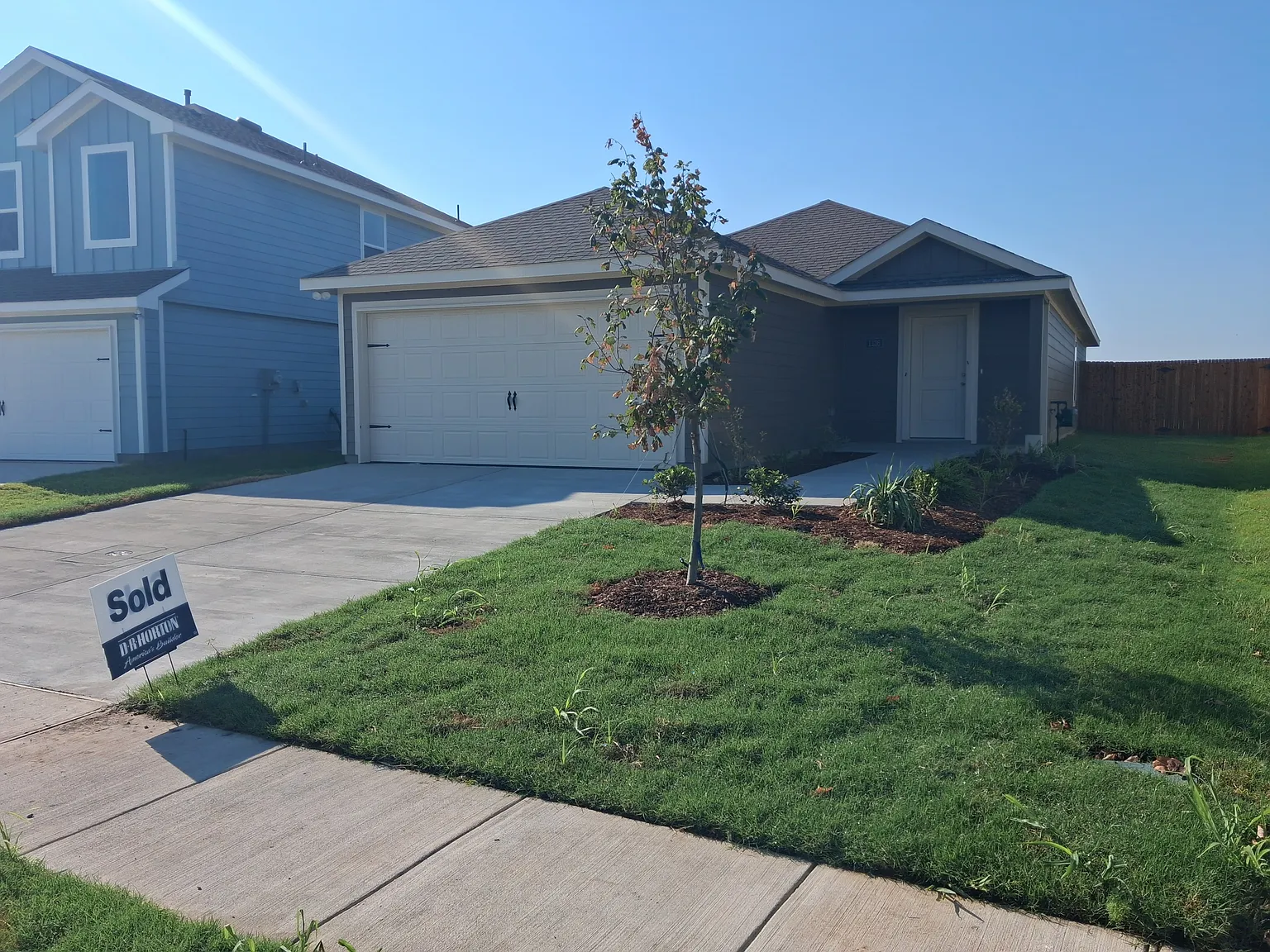 4 bed, 1572 sqft, $1,950 — Photo 1