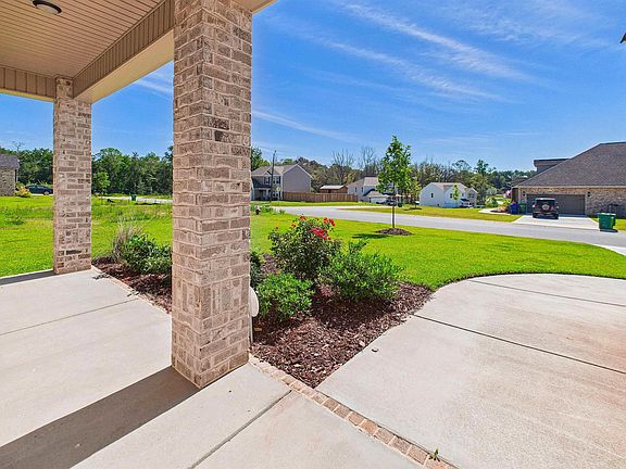 3rd image of 403 Cannon Point Dr