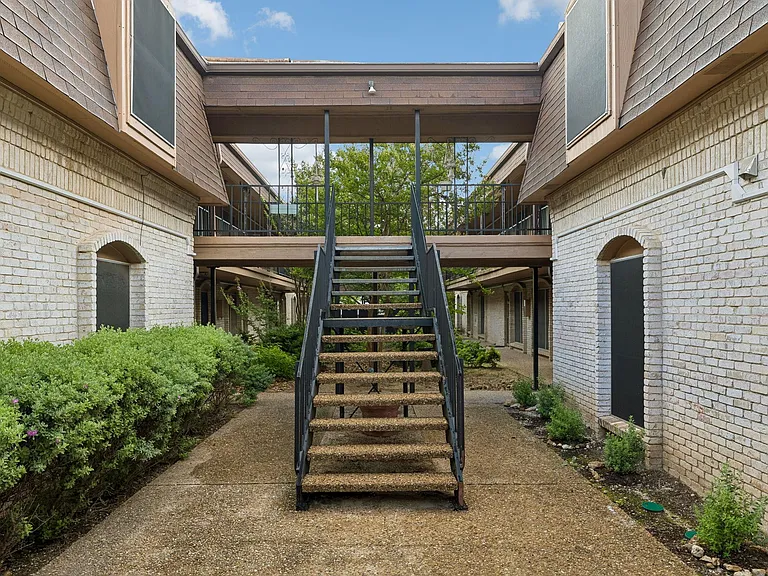 7801 Shoal Creek Blvd #224 — Photo 24
