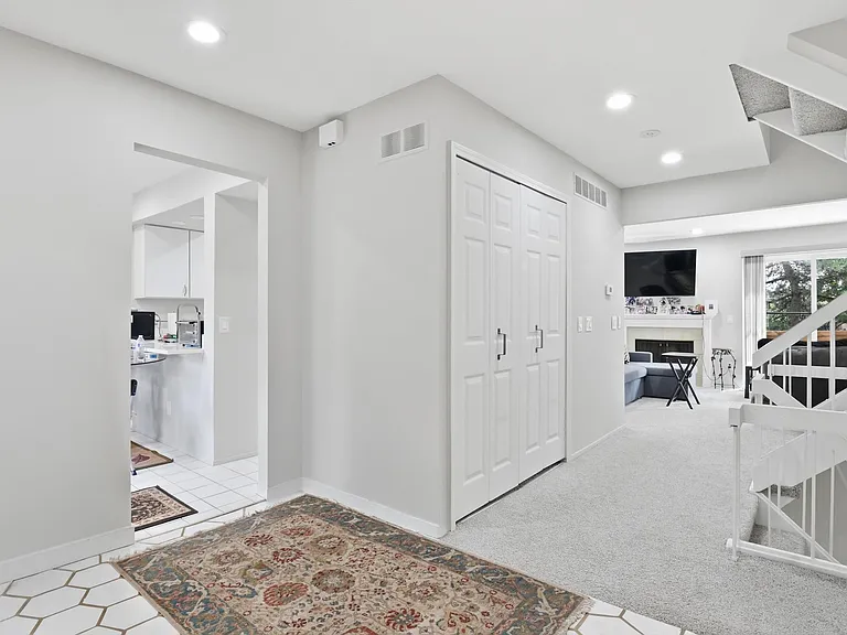 5271 Wright Way E — Photo 8