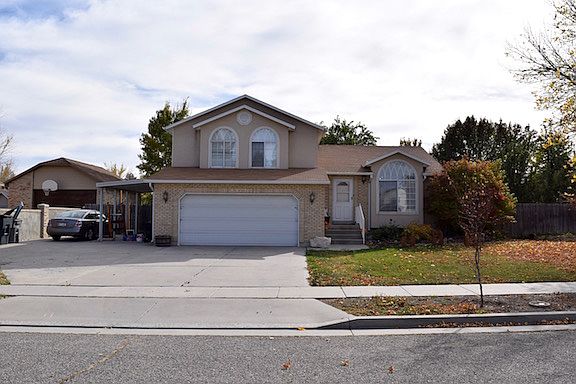 3rd image of 3973 W. Donalbain St.