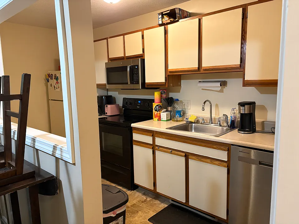 200 Manville Hill Rd #44