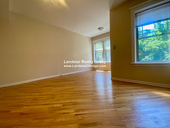 5th image of 7513 N Greenview Ave #2