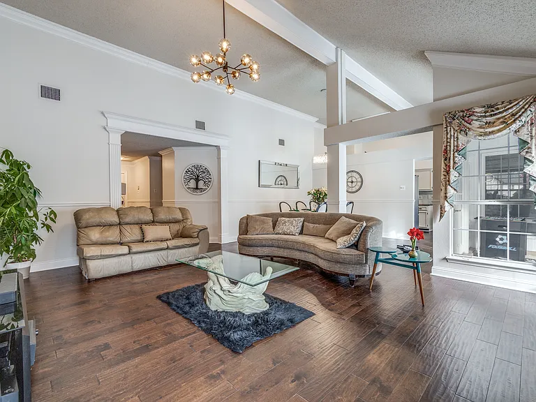 8414 Intrepid Ln — Photo 11