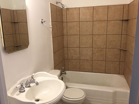 3rd image of 2028 E Zion St