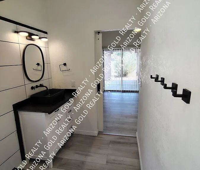 1024 E Sunburst Ln #SUNBURST — Photo 17