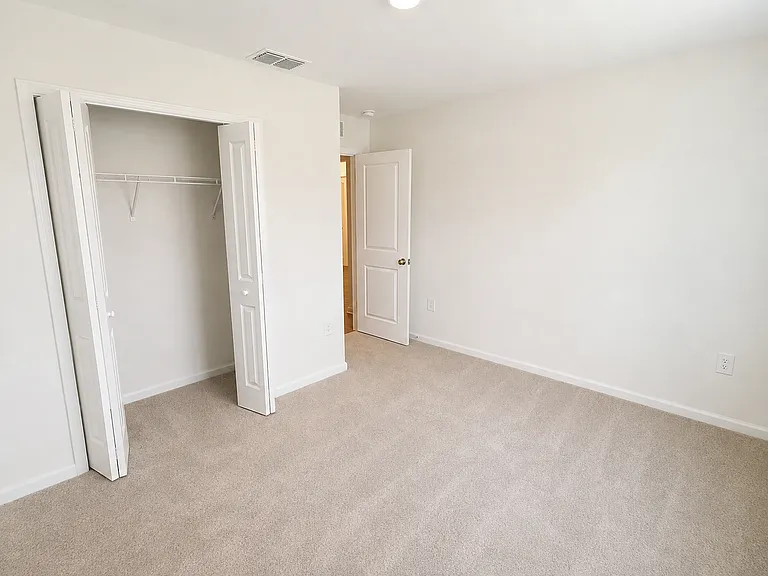 8283 SW 42nd Cir — Photo 13