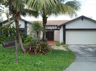 15633 SW 50th Ter, Miami, FL 33185