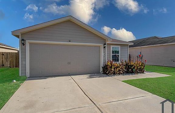 2nd image of 5008 Sycamore Ln