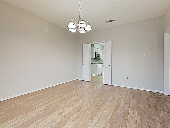 2nd image of 444 Meadowhill Dr