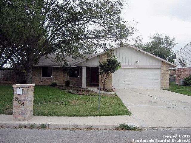 1st image of 304 Dalewood Dr