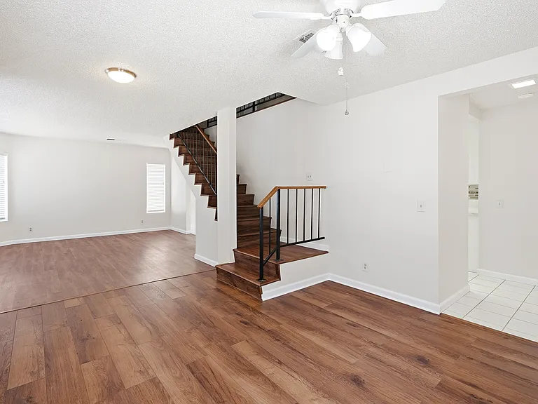 15303 Rancho Polermo Rd — Photo 6