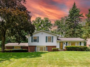 30135 Old Bedford St, Farmington, MI 48331