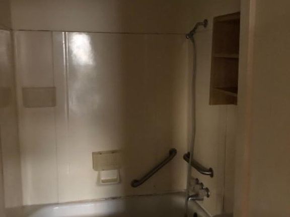 3rd image of 130 Barrilleaux St