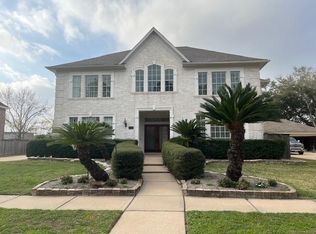 3419 Scenic Elm St, Houston, TX 77059