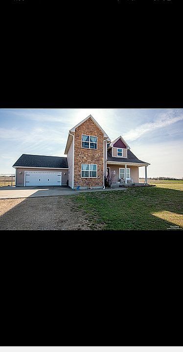 1st image of 93 Autumn Leaf Ln