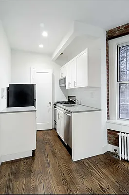 Rented by Compass | media 2