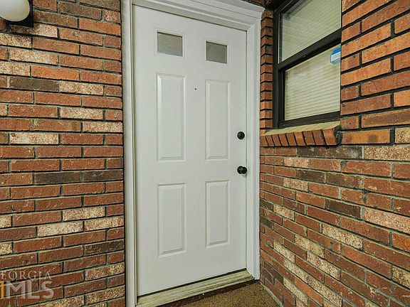 5th image of 746 Brentwood Pl