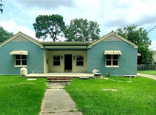 2221 2nd St, Lake Charles, LA 70601