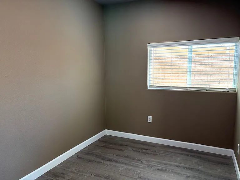 12859 Fenton Ave — Photo 26
