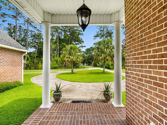 4th image of 2981 Victor Rd.