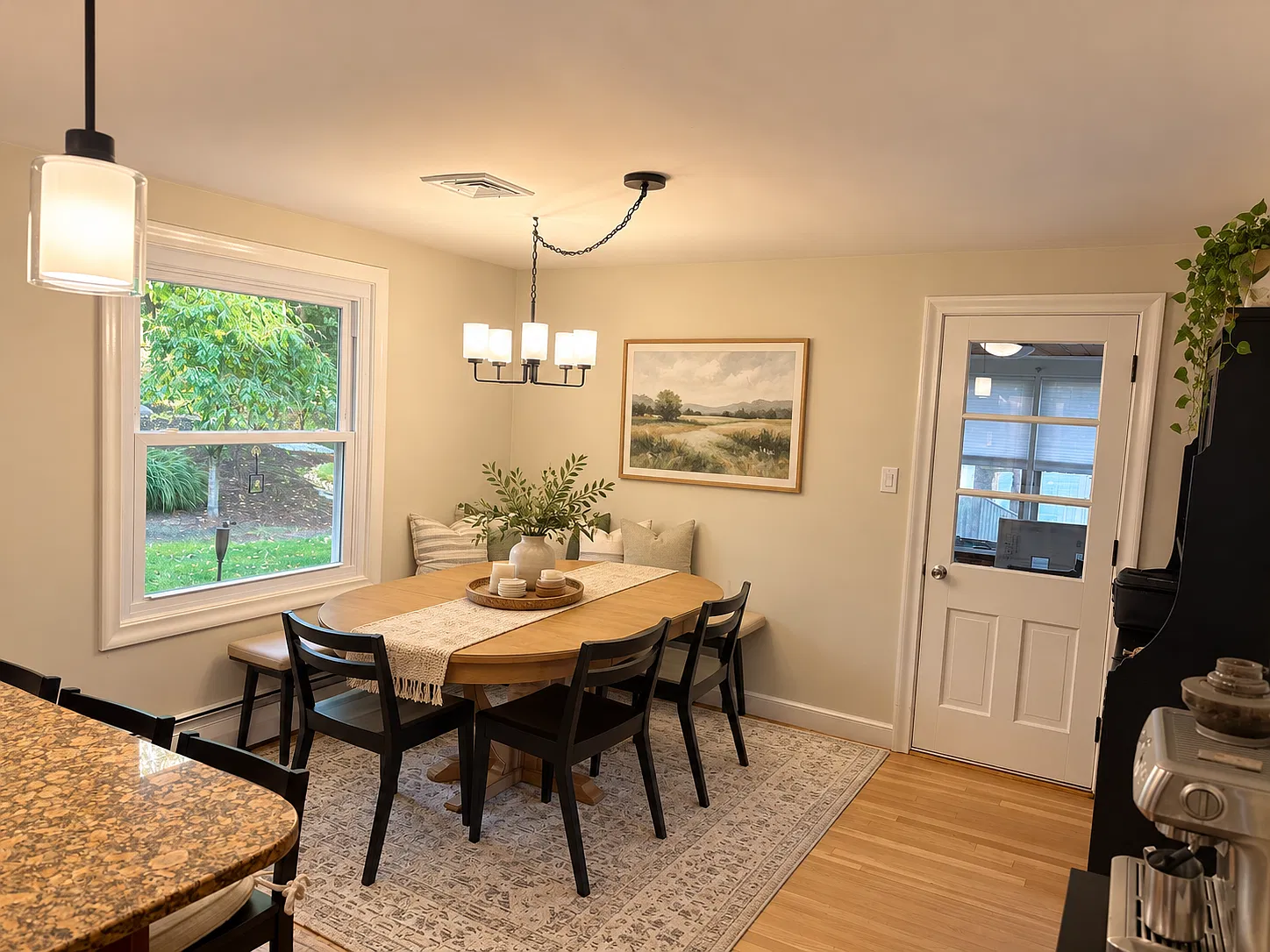 3 bed, 2117 sqft, $4,500 — Photo 4