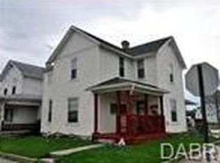 903 Clifton Ave, Springfield, OH 45505