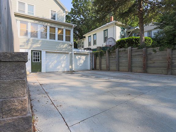 2nd image of 702 Perrin Ave