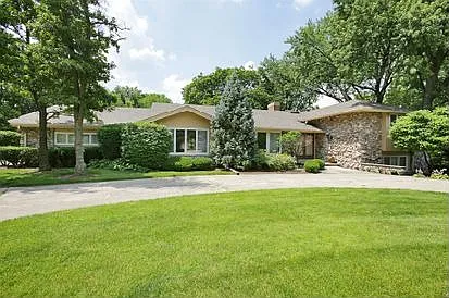 1102 Shady Ln photo 1