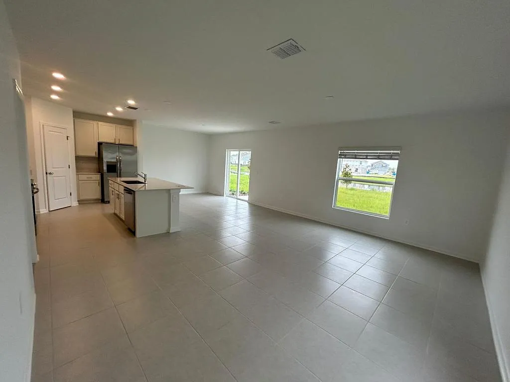 Building Photo - 5686 Portico Pl