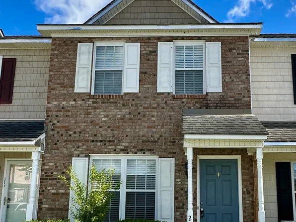 202 Springwood Drive, Jacksonville, NC 28546