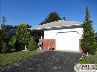 22 Le Lamentin Dr, Toms River, NJ