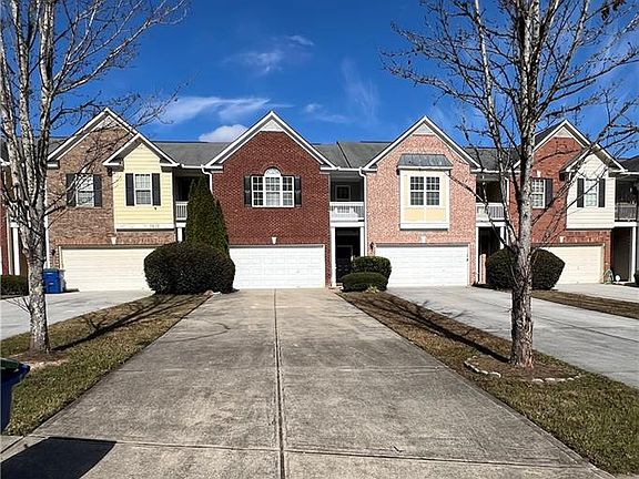 2nd image of 3815 Roses Trl